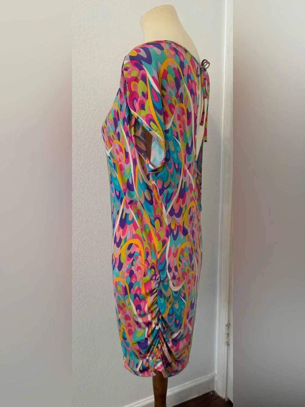 Trina Turk Bright Psychedelic Print Swim Cover Up Mini Dress Open Back Md *Read